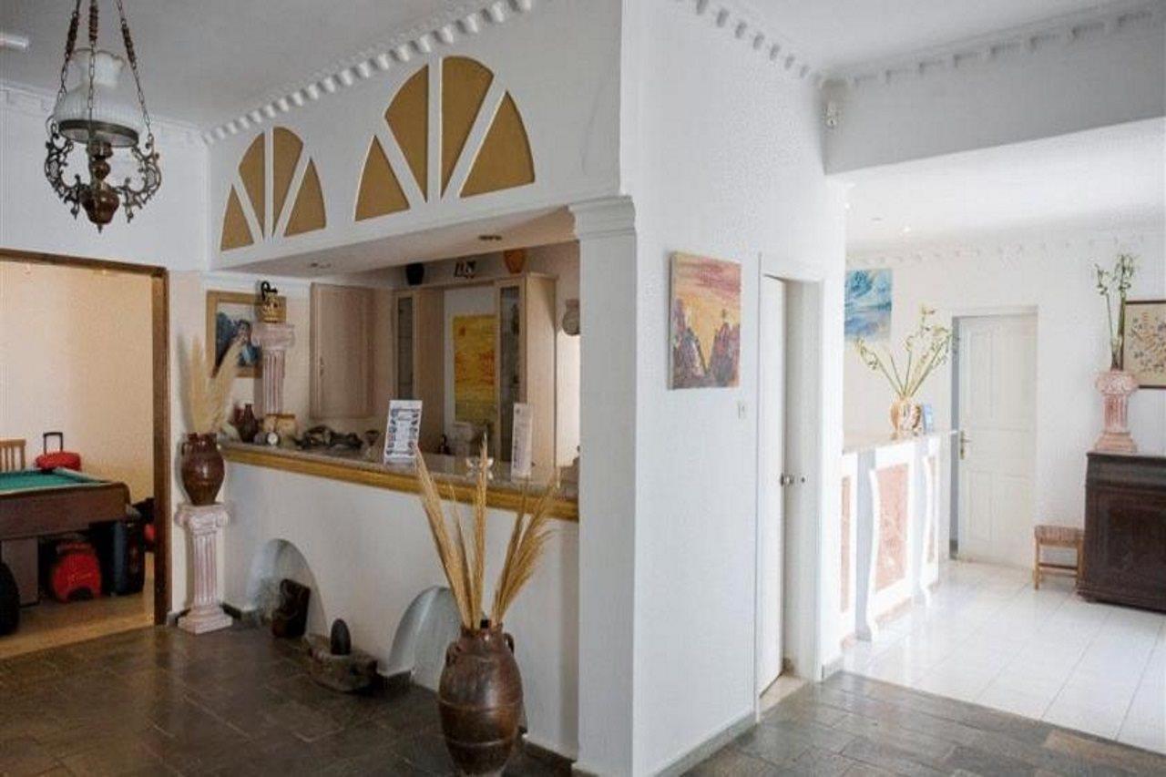Rivari Santorini 3* Kamári